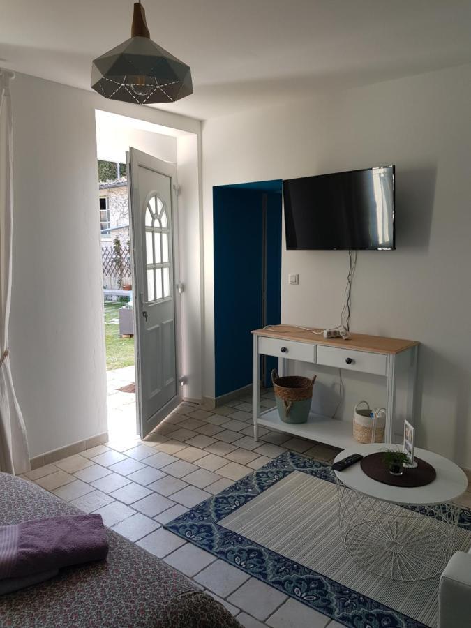 Ideal Pour Une Pause Saint-Georges-sur-Cher Exteriör bild